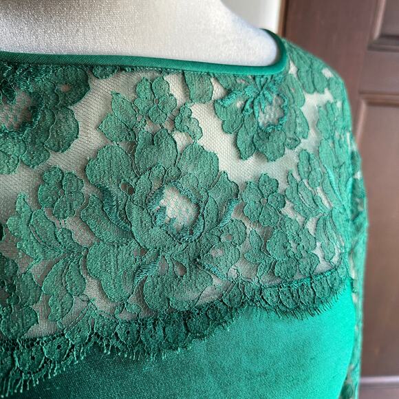 50's VINTAGE | Wayne Fuller Emerald Green Silk Sheath Dress Lace | Approx Sz 10 - Picture 4 of 12
